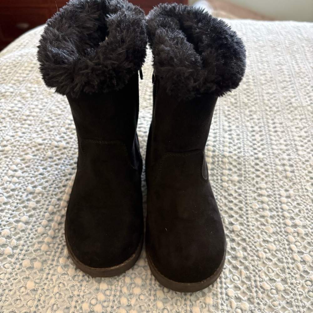 Cat & Jack Black Fur-Lined Todd Boots sz 10T